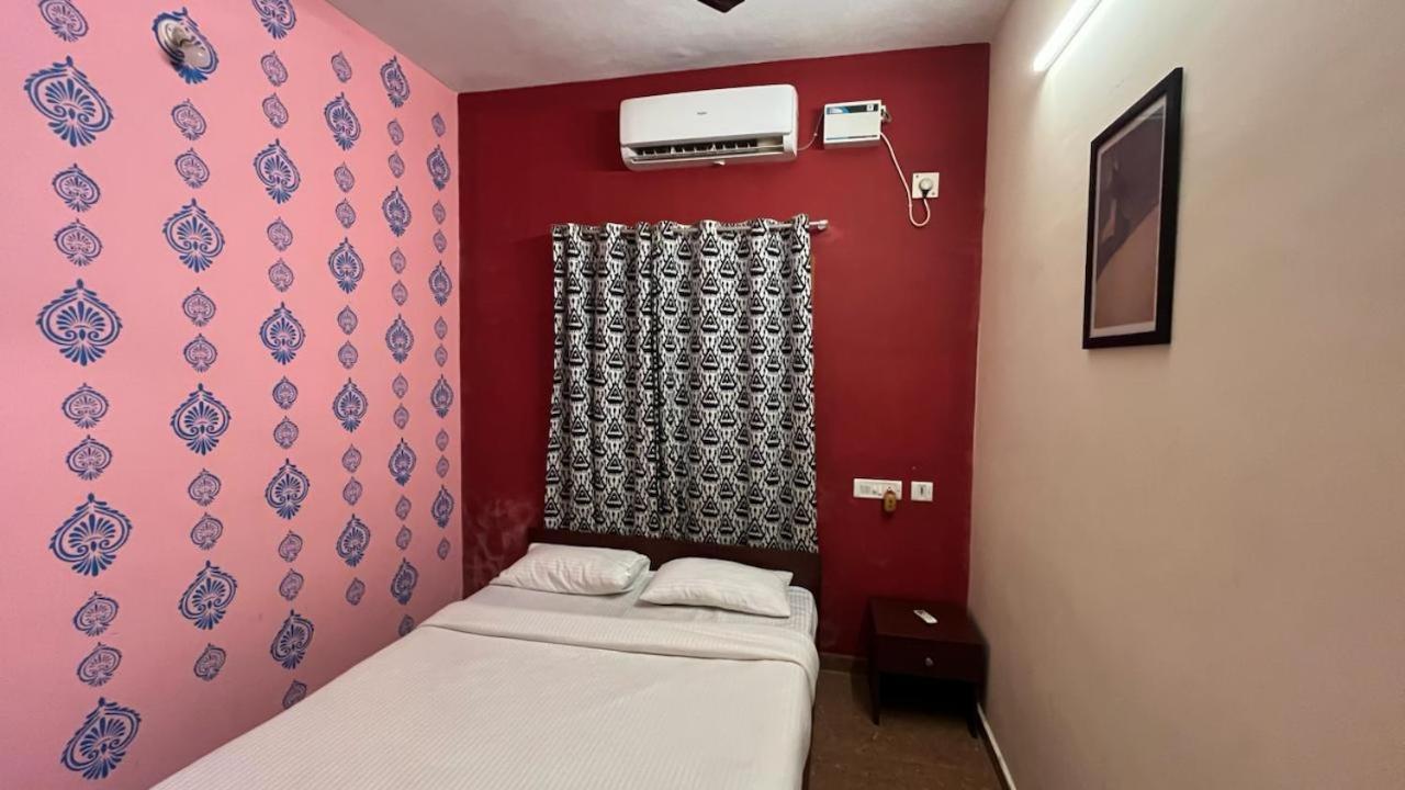 Shri Sai Balavany Residency Пондичерри Экстерьер фото